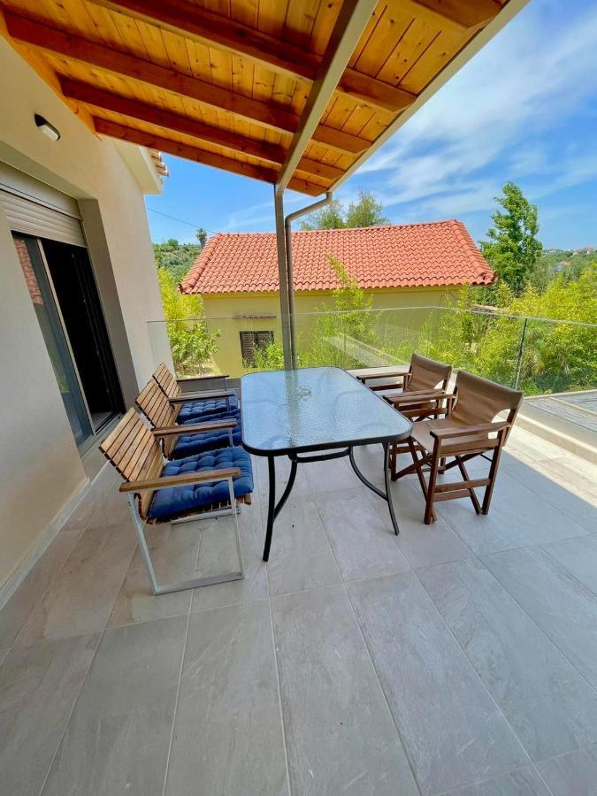 Gargarou Residences Kómboi Zewnętrze zdjęcie